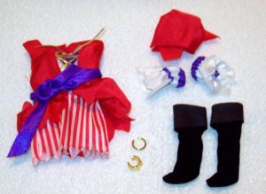 Barbie-Ensemble-Fashion Only-OOB-Pirate Costume