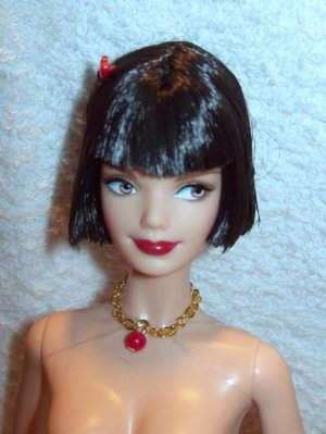 NUDE-Barbie-OOB-Short Brunette Bob-Midge Head Mold