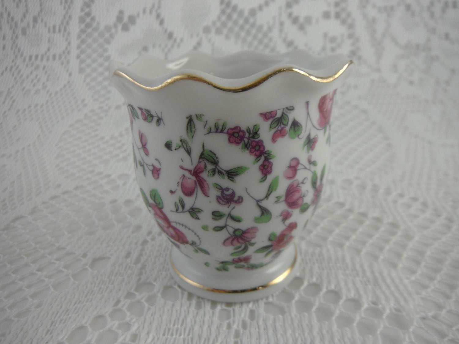 Vintage Shabby Rose Cup Vase Richard Japan Delicate Bouquet Flowers Print tblak1