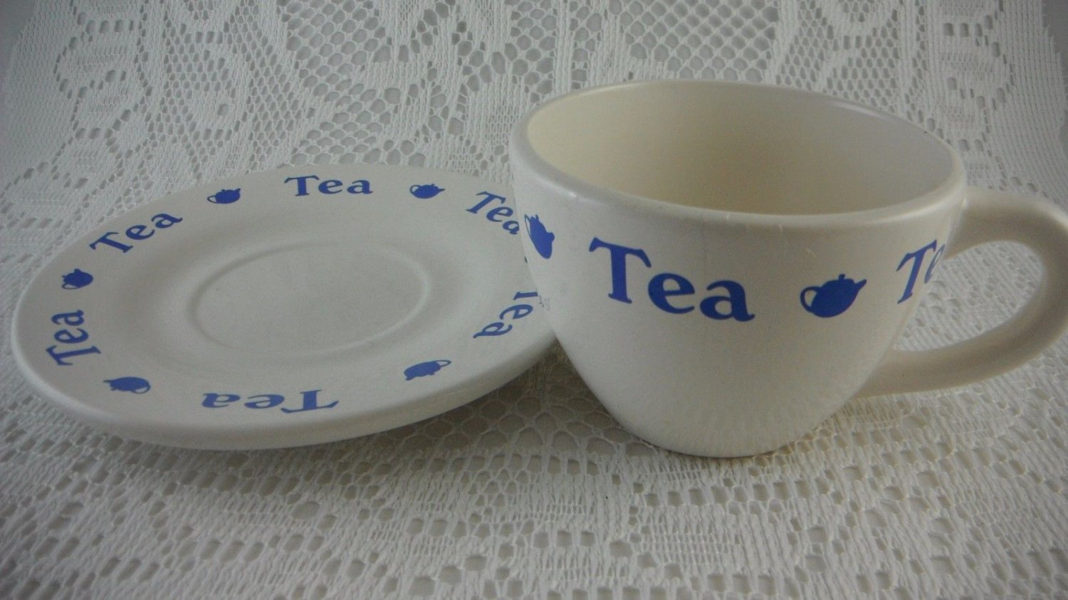 Vintage Ceramic Tea Cup and Saucer Blue and White 2-piece Set MSRF Inc ...