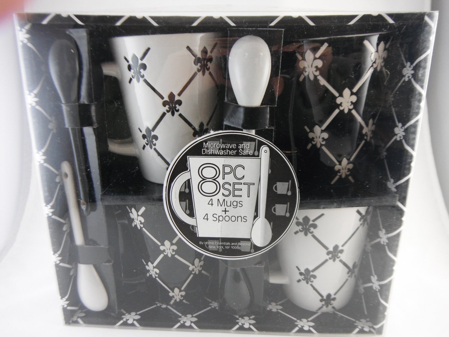 Home Essentials and Beyond Eight Piece Coffee Mugs and Spoons Set. Home