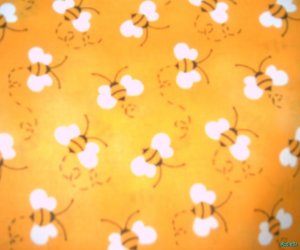 MadieBs Cute Yelllow Bees Crib/Toddler Bed Sheet Set