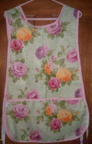 MadieBs Roses on Green  Custom Smock Cobbler Apron