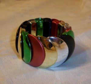 Vintage Design  Plastic Stretch Bracelet  Bangle Multi- color