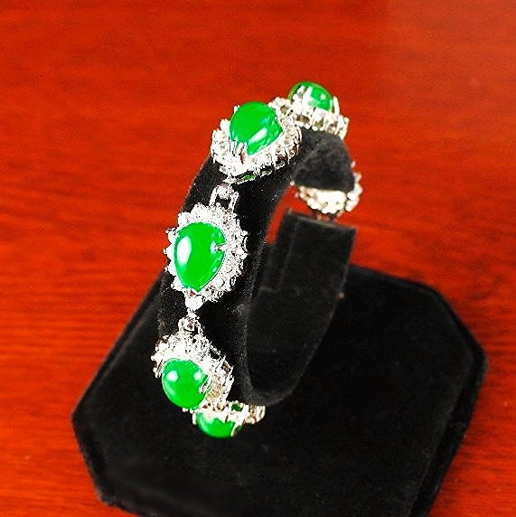 QB59 Water Drop Strength Loyalty Green Jade Quantum Bracelet