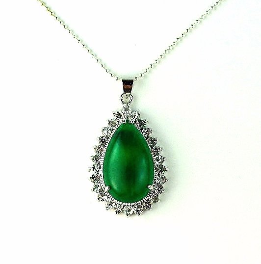 QP48 Strength Loyalty Water Drop Green Jade Quantum Pendant