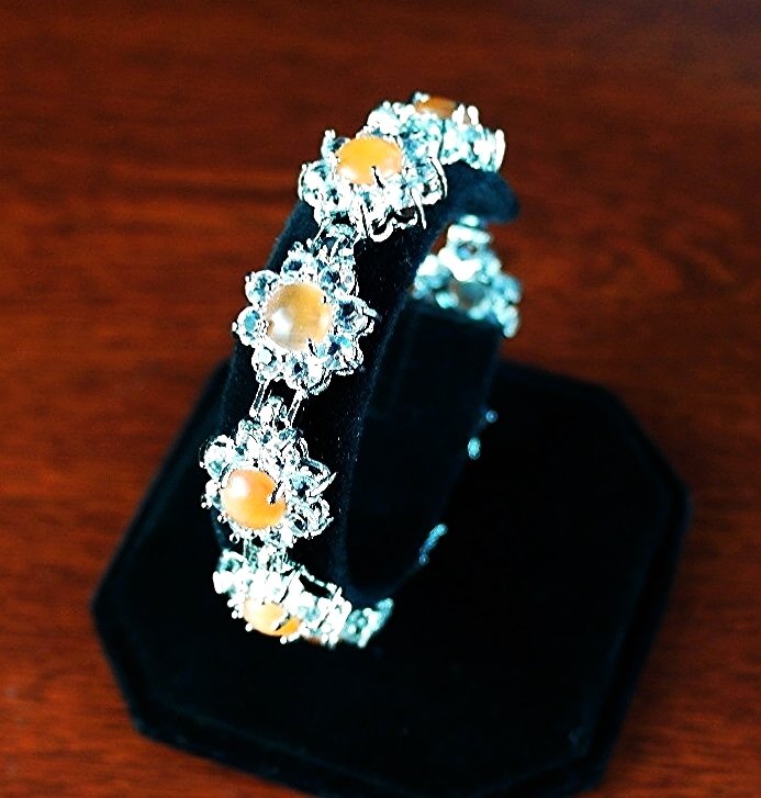 QB64 Joy and Interconnectedness Cat's Eye Quantum Bracelet w/ Crystals