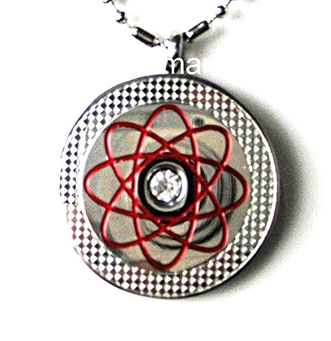 QP18 Dalimara Quantum Pendant Red w/ Swarovski Crystal