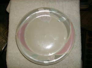 Ciera 2 Dinner plates Fine Dinnerware Large rose Nice!
