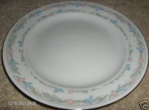 Illusions by Excel Four Salad Plates Reprise Design