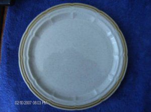 Crown Manor Desert Winds Stoneware 5 Dinner Plates Nice