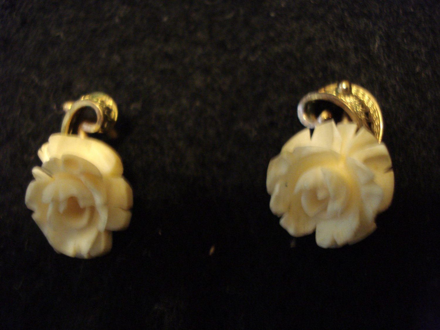 Carved Earrings Gold  Filled, Marked,Screw On