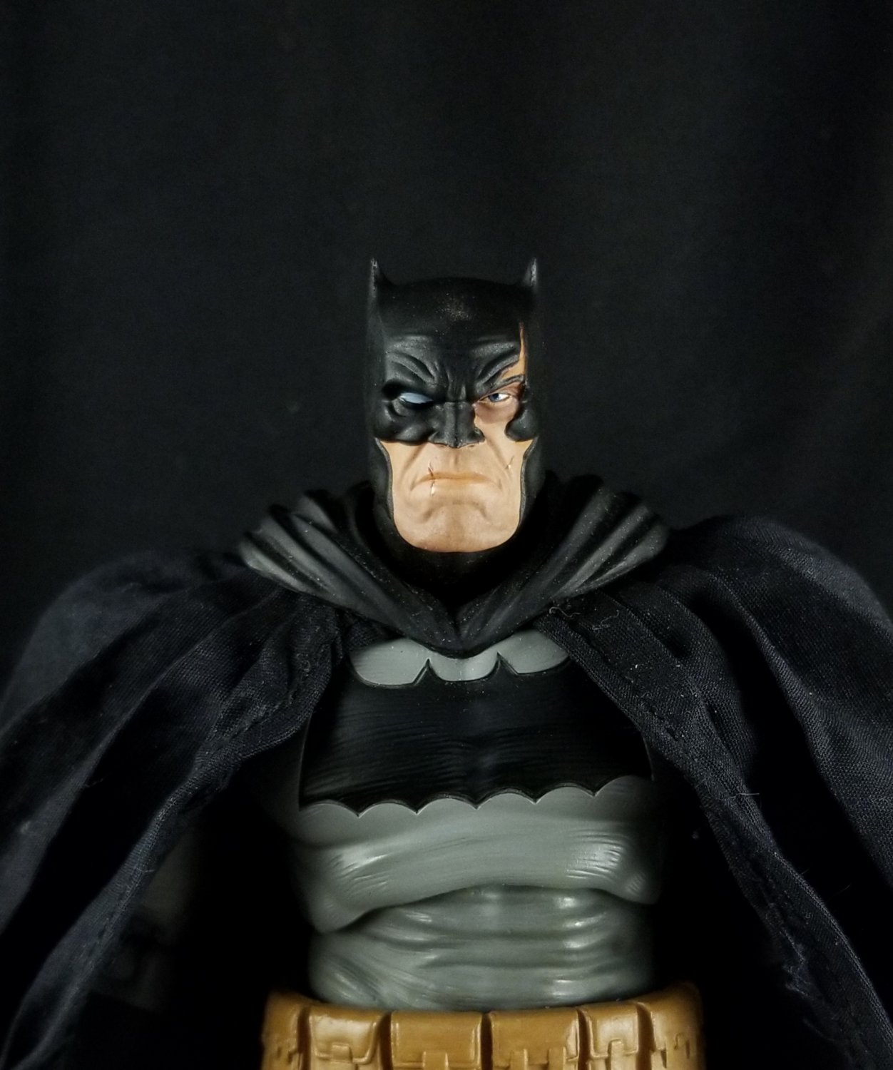 STL Customs Beat Up Bats(Hand Painted, Fitted for Mafex, Head Only)(Sale!)