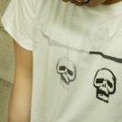 .2 different skulls under pressure -Men Women Unisex White t-shirt - SUPER SOFT TEE : Large