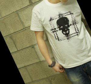 SUPER SOFT Men White t-shirt - FREESHIP/ Black skull in Dotting square : Medium