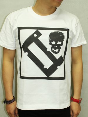 SUPER SOFT Men t shirt - FREESHIP/ Steam PUNK / Skull Locked in Square : Small