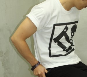 SUPER SOFT Men t shirt - FREESHIP/ Steam PUNK / Skull Locked in Square : Large