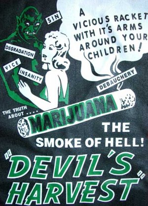 DEVIL'S HARVEST SMOKE of HELL Cool New Retro T-shirt L