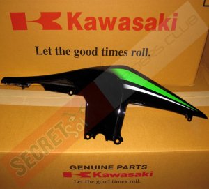 Kawasaki 36040-5357-H8 Ninja 250R EX250 OEM RH Right Tail Fairing SE Black Green Special Edition
