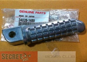 Kawasaki Ninja 250R EX250 OEM STEP RR RH Right Rear Pax Peg Part Number 34028-1489 2008-2012