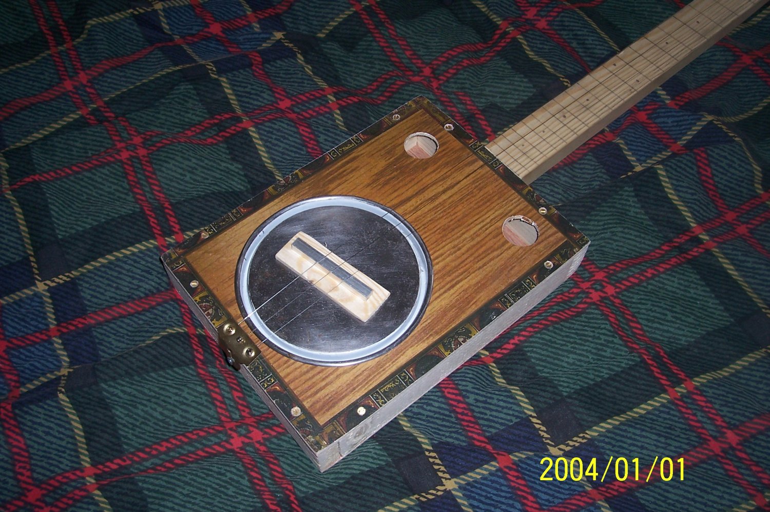 Cigar Box Guitar Resonator