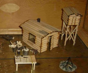 ALASKAN LOG CABIN & CACHE G-SCALE