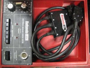 FORD T80L-50-EMC ENGINE CONTROL SYSTEM TESTER