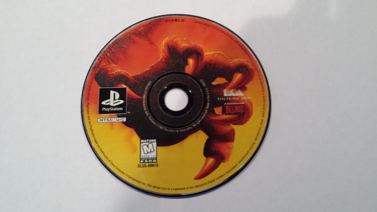 Диск 1. Diablo 1 диск. Дьябло пс1. Diablo Sony PLAYSTATION 1. Diablo ps1 обложка.