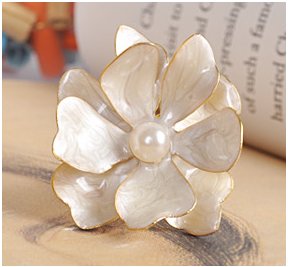 White Flower with Pearl RIng