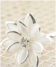 White Flower with diamond Ring