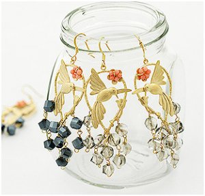Elegant bird shape long earring