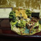 LILLIPUT LANE - England handmade decorative building miniature - Flatford Lock