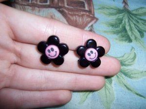 Pink & Black Smiling Dasiy Earrings