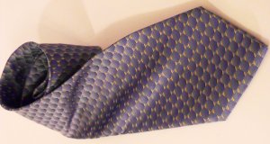 GEOFFREY BEENE 100% SILK TIE