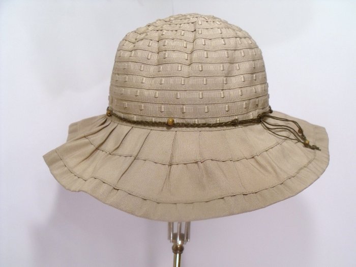 BUCKET HAT