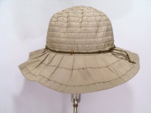 BUCKET HAT