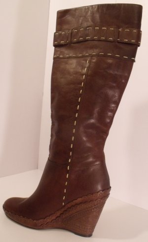 BROWN LEATHER WEDGE