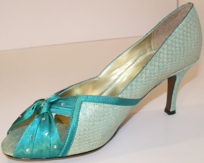 AMANDA BLESSING PUMP
