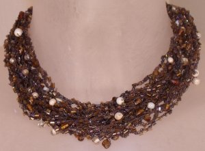 WOMEN NECKLACE