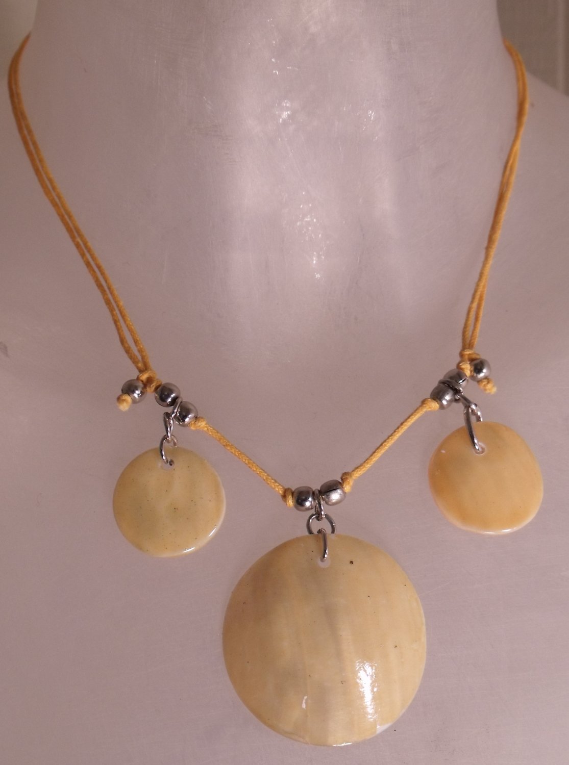 WOMEN NECKLACE