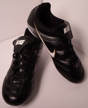 JR NIKE PARK II FG-R