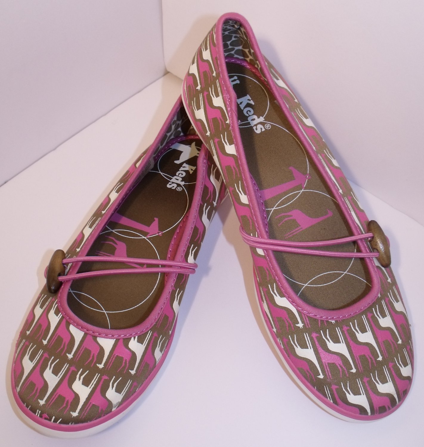 ELEANOR KEDS GIRAFFE