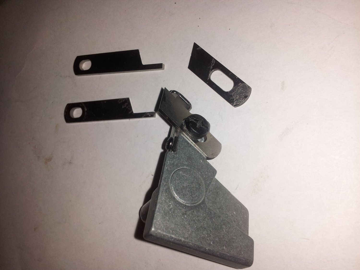 Brother 834DP serger fabric cutter cutting blades