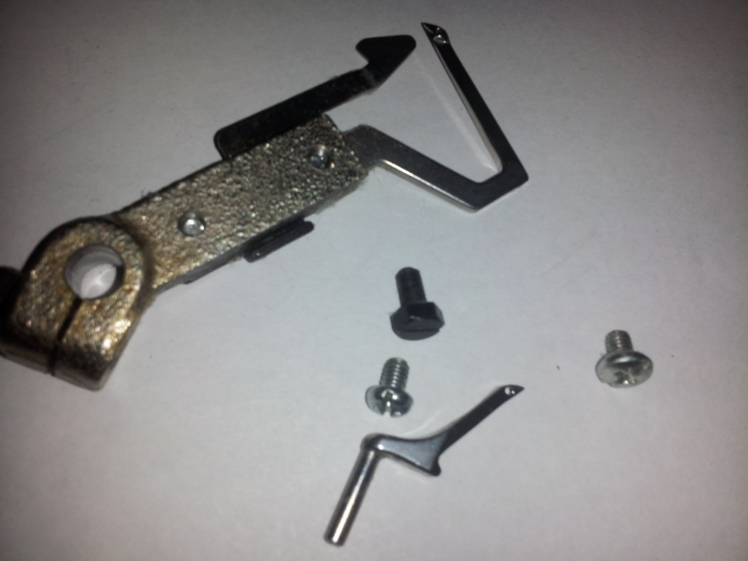 serger upper lower looper Nelco necchi 928 hobbylock 776