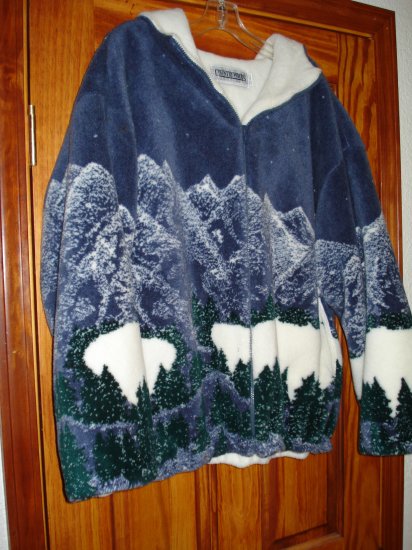 Country Woods Women's Heavy Fleece Jacket with Hood - Size: Large