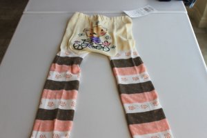 Size 95 Creamy Bear Leggings