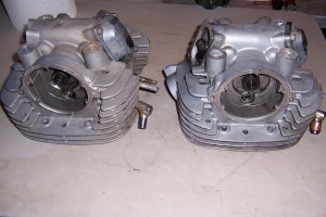 Cylinder Head, Front & REAR 89 Yamaha Virago xv750