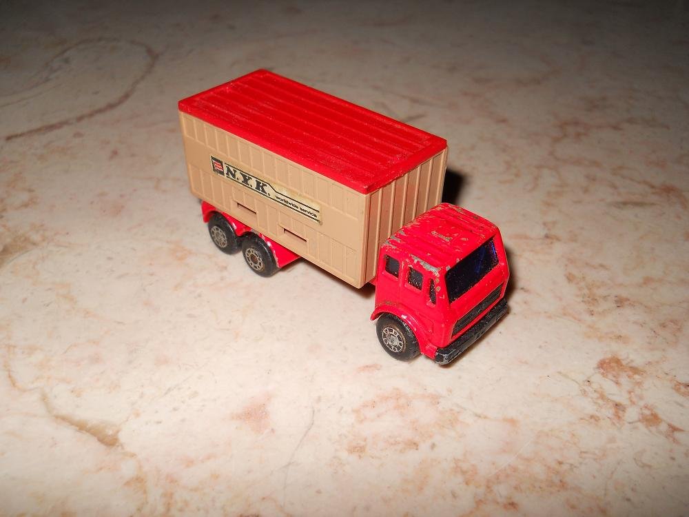 matchbox mercedes container truck 1976