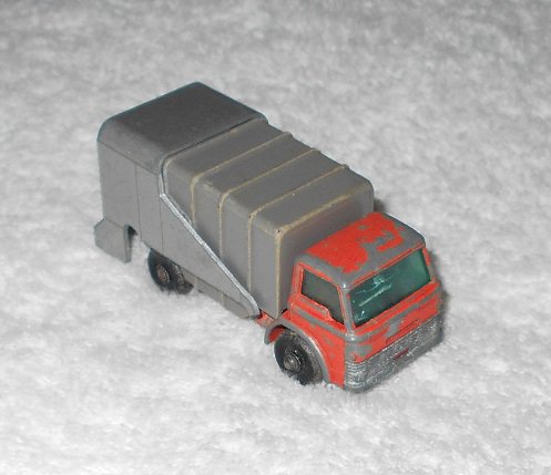 Refuse Truck - #7 - Matchbox - Orange & Gray - Metal - Vintage
