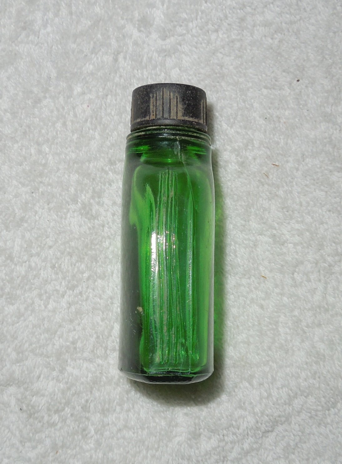 Small Green Glass Bottle - Includes Screw On Lid With Glass Stirrer ...